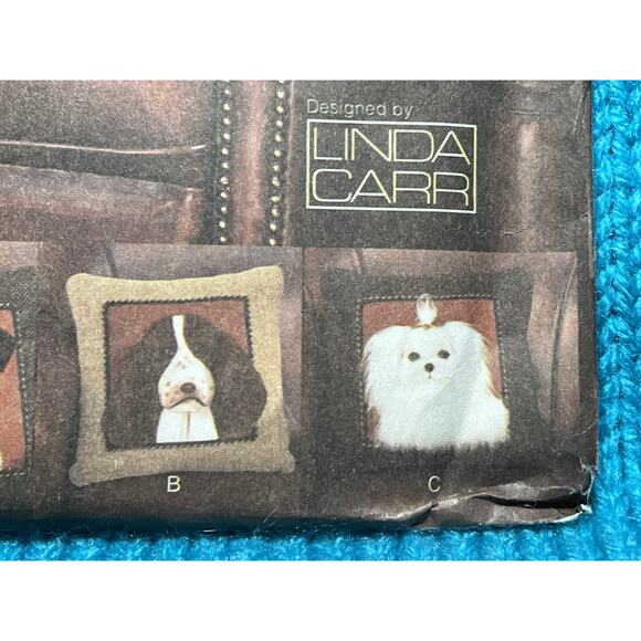 Vogue Pattern 7441 Dog Throw pillows - Picture 4 of 9